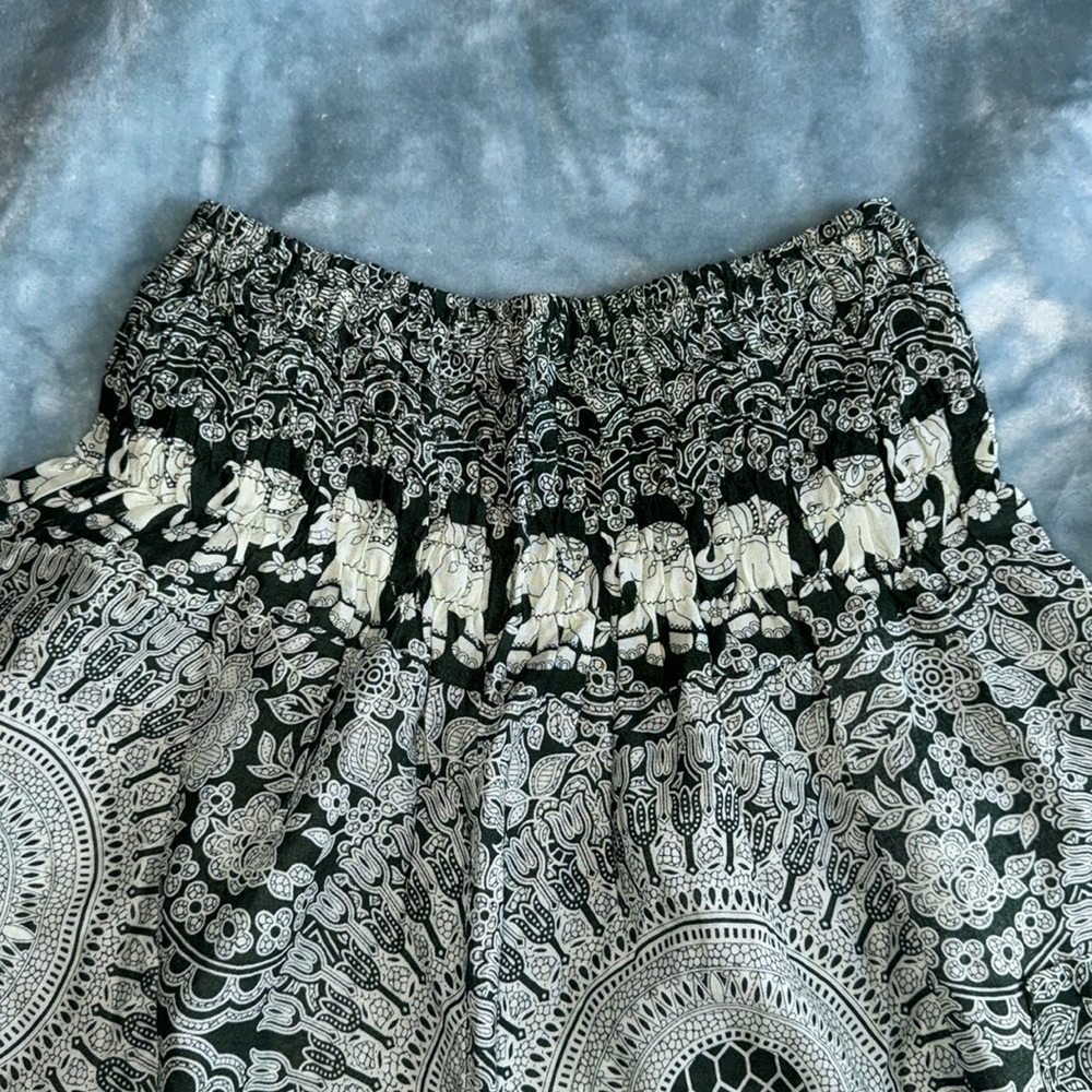 Pants - Picture 2 of 3